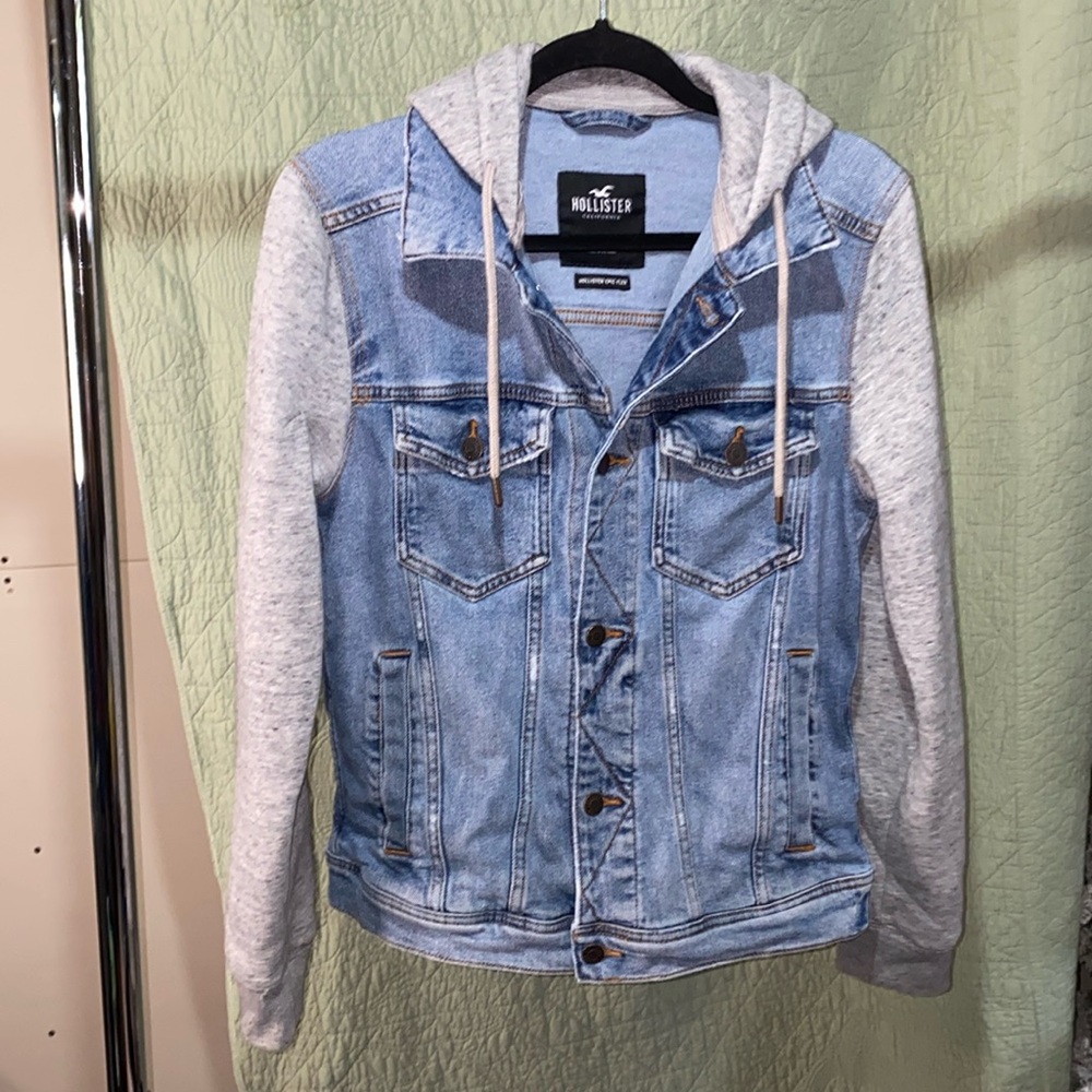 HOLLISTER California Jean/Sweater Jacket,(Size XS), Medium Blue, Used ~6463-D001